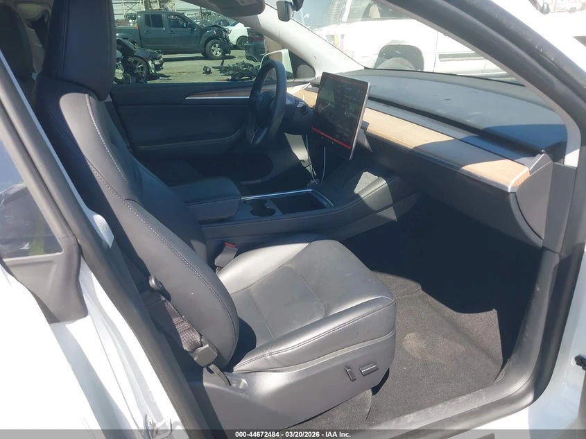 Tesla Model Y Awd/Long Range Dual Motor All-Wheel Drive, снимка 5 - Автомобили и джипове - 54352914