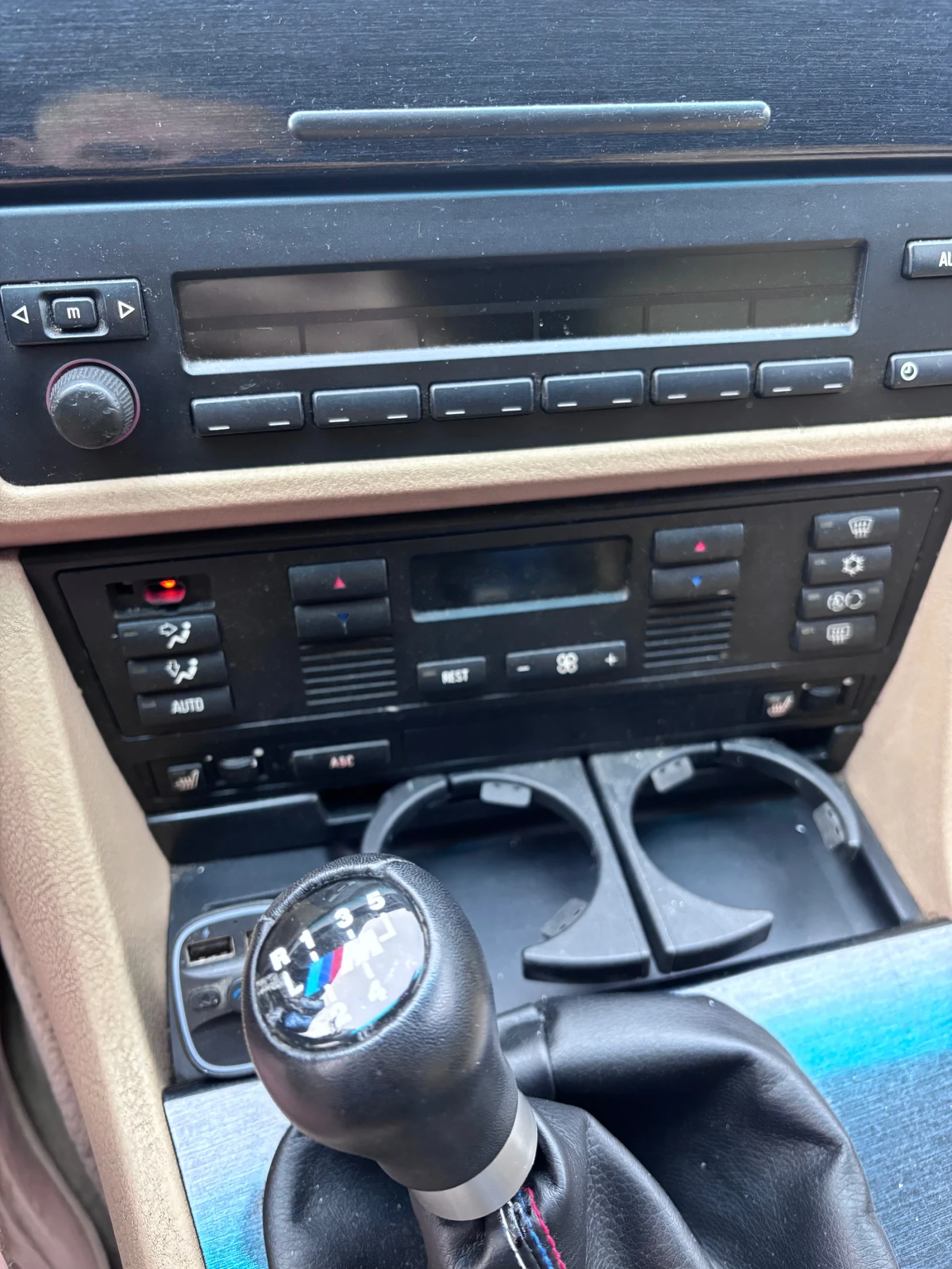 BMW 528 Бензин/газ, снимка 7 - Автомобили и джипове - 54479183
