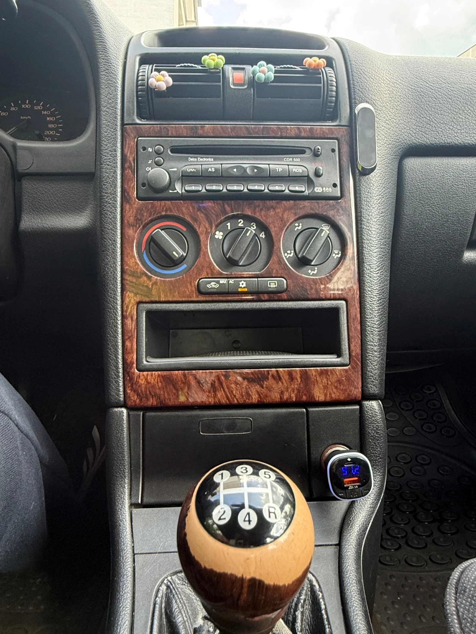 Opel Astra, снимка 15 - Автомобили и джипове - 54670277