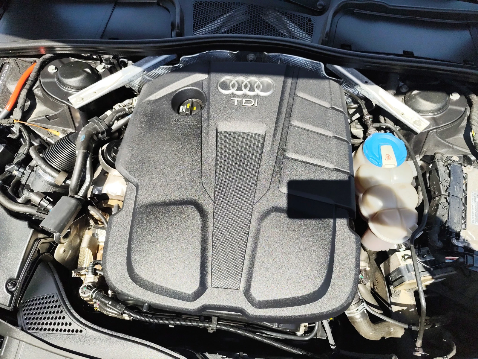 Audi A4 2.0TDi* QUATTRO* LED* АВТОМАТИК* EURO6B* PANORAMA, снимка 15 - Автомобили и джипове - 54720471