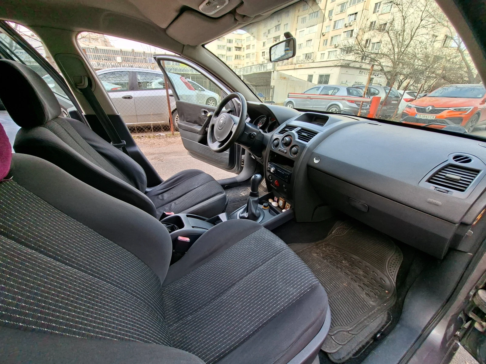 Renault Megane 2, снимка 10 - Автомобили и джипове - 54752147