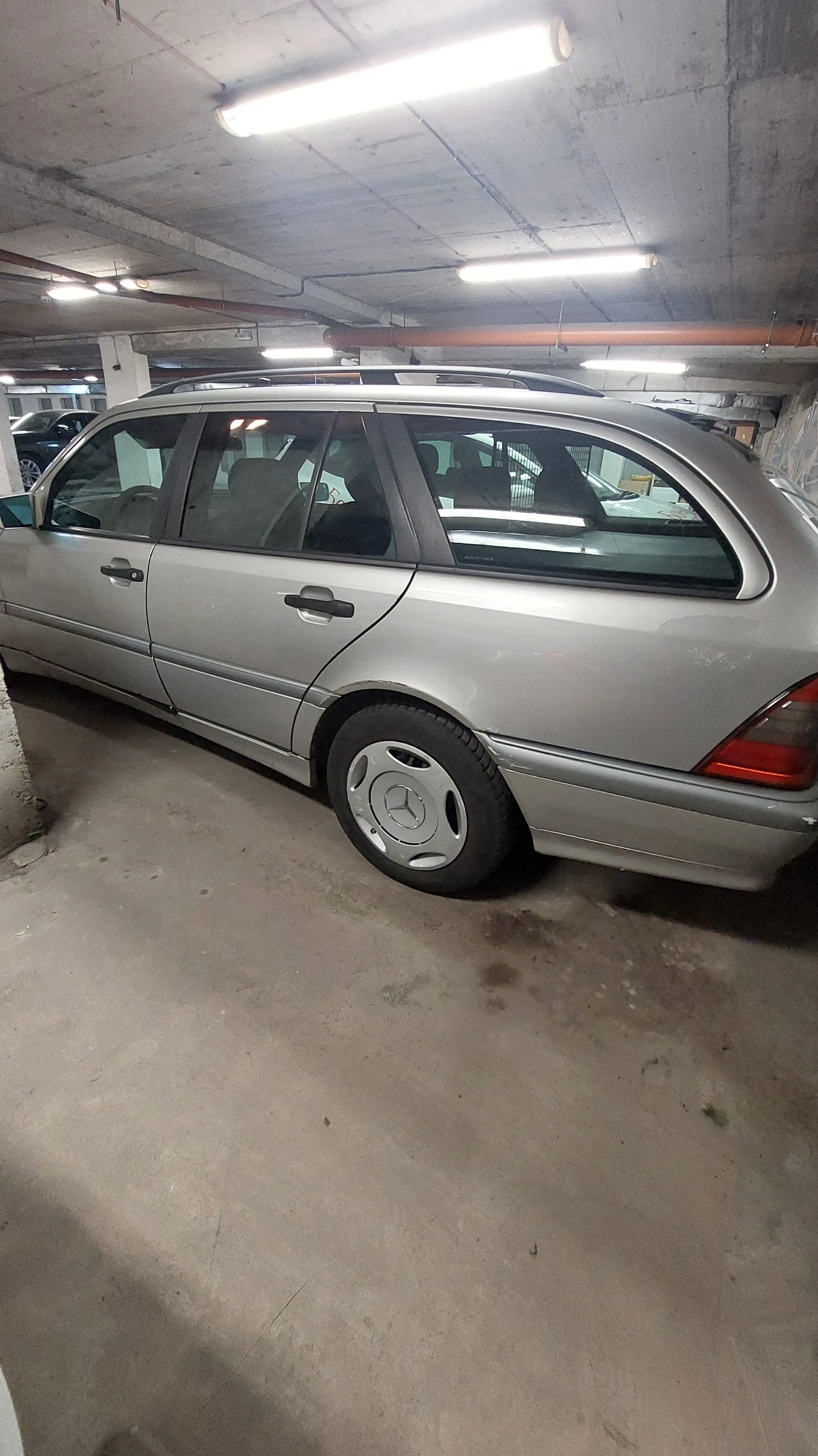 Mercedes-Benz C 180 T, снимка 2 - Автомобили и джипове - 54767312