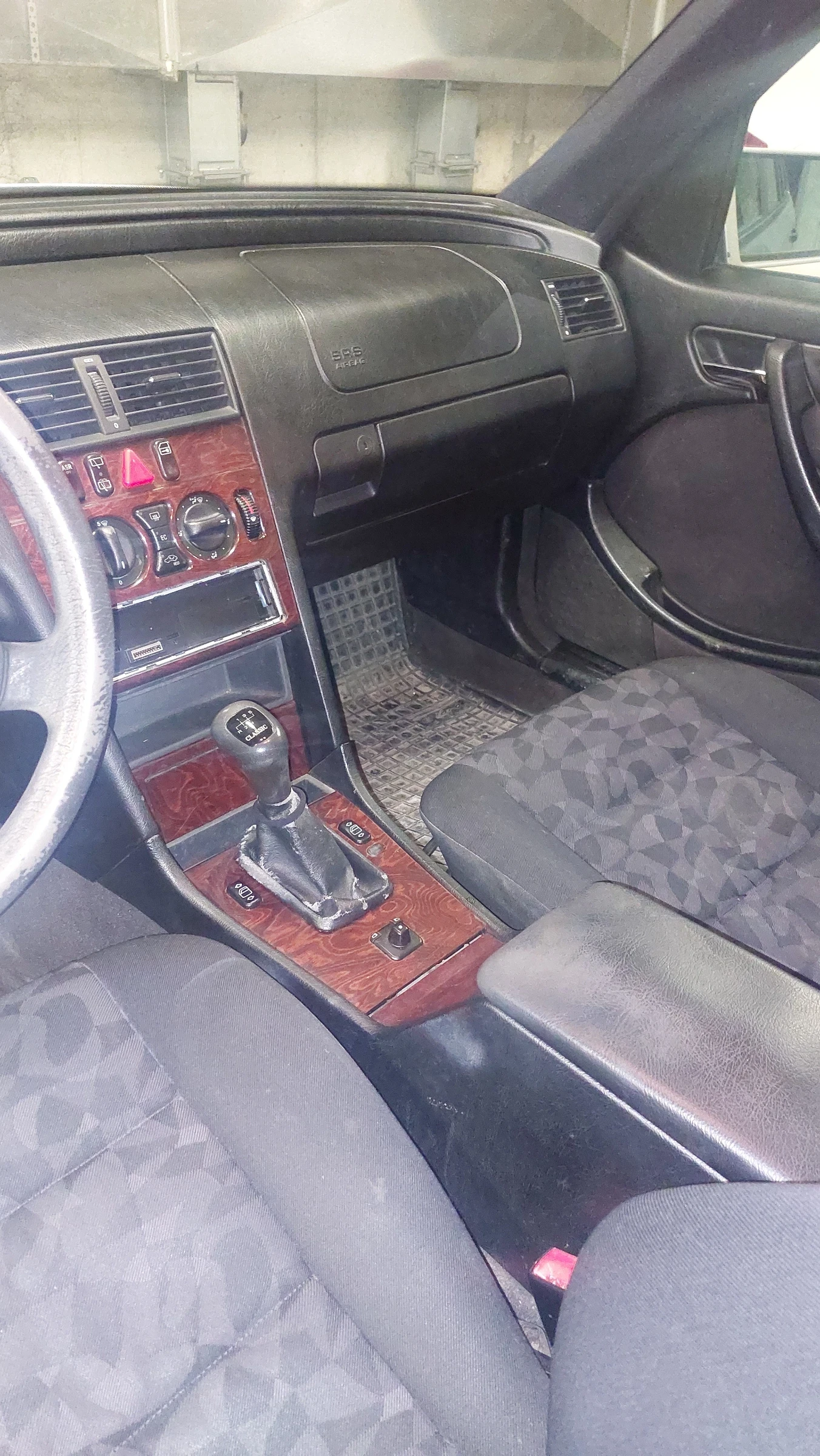 Mercedes-Benz C 180 T, снимка 10 - Автомобили и джипове - 54767312