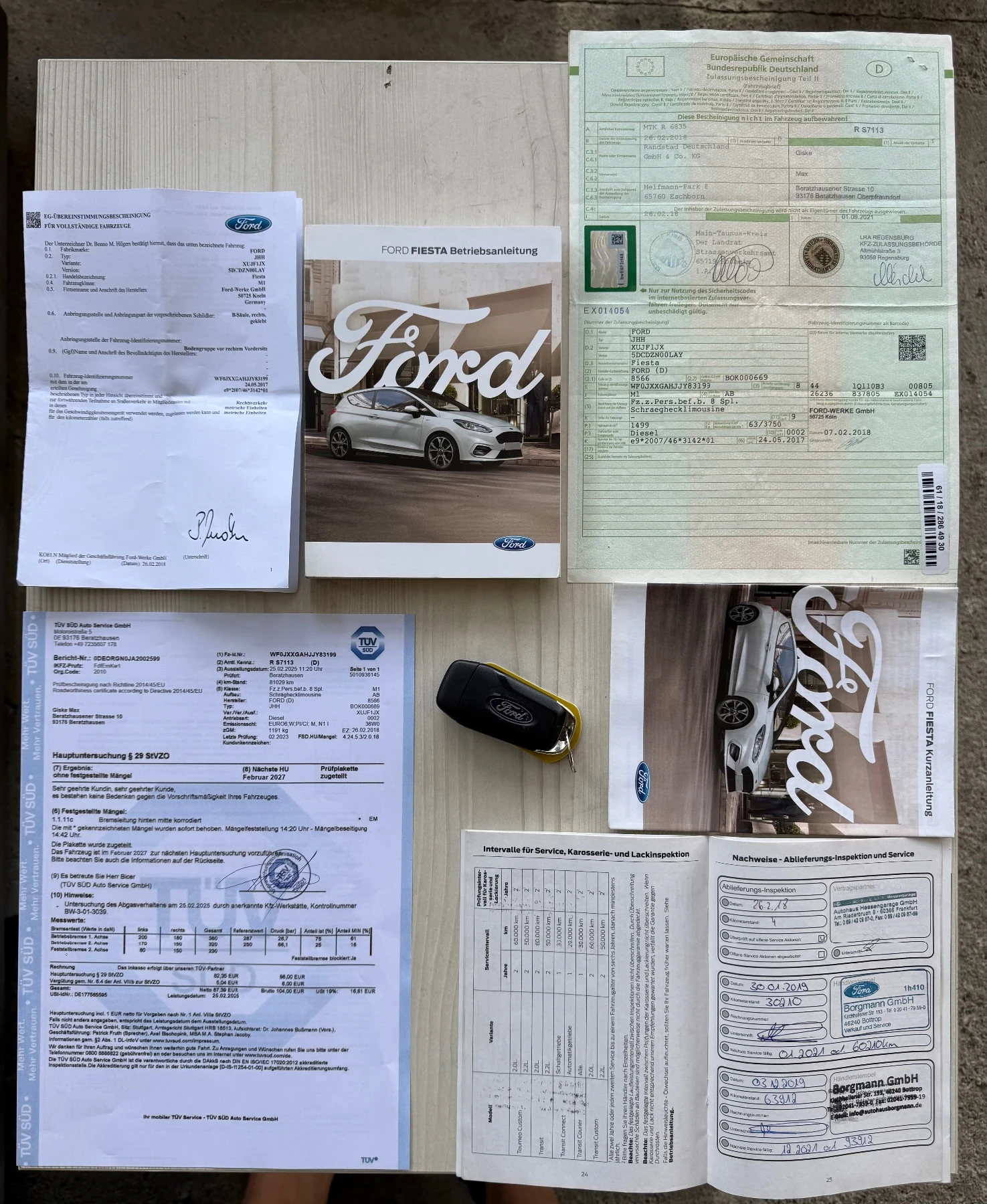 Ford Fiesta 1.5TDCi * TITANIUM * COC * KTEO * SERVICE BOOK, снимка 17 - Автомобили и джипове - 55199405