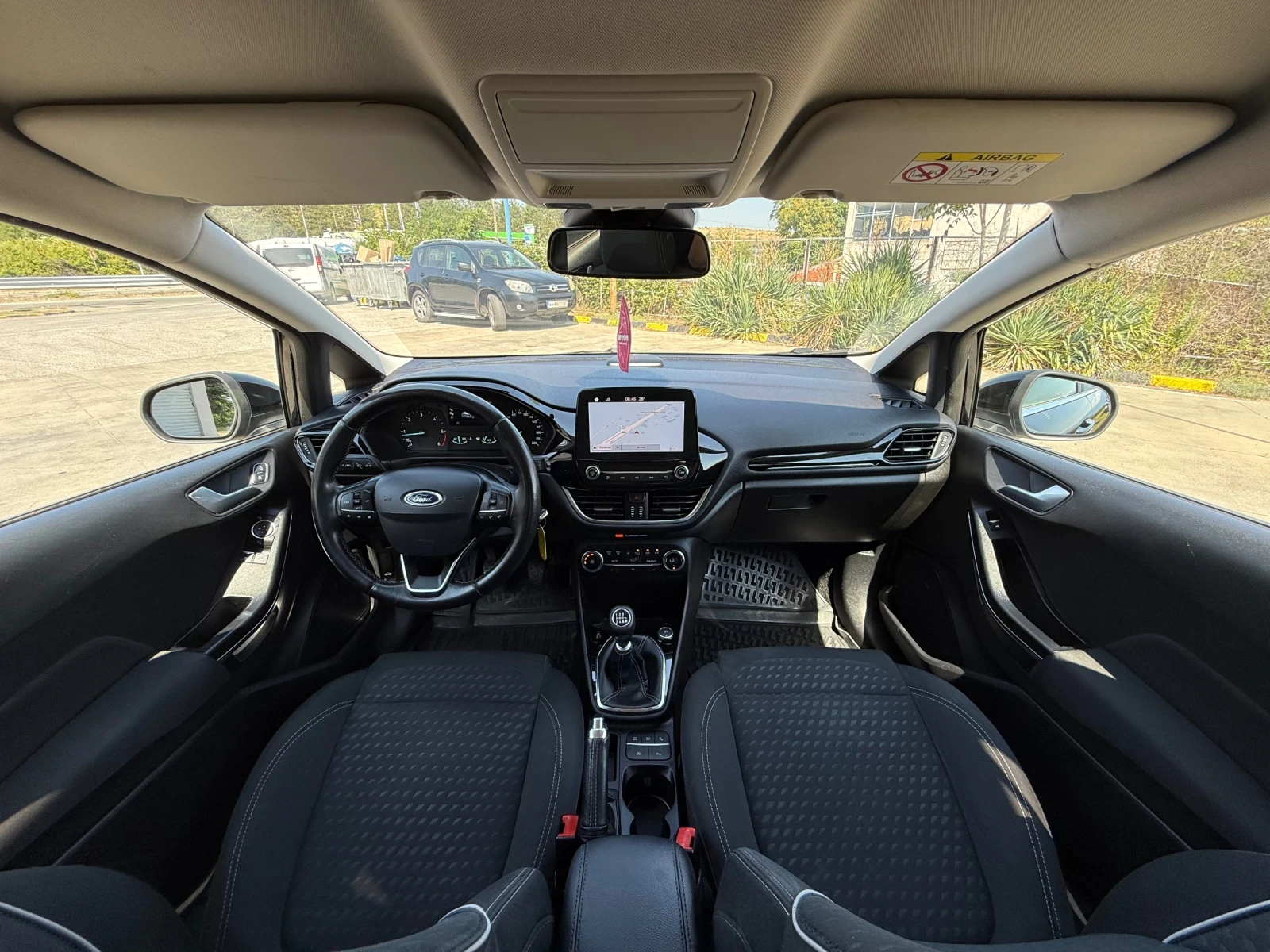Ford Fiesta 1.5TDCi * TITANIUM * COC * KTEO * SERVICE BOOK, снимка 11 - Автомобили и джипове - 55199405