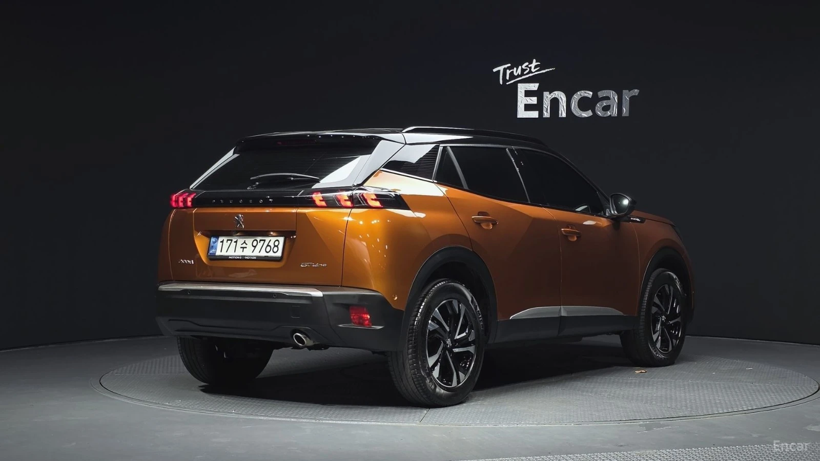 Peugeot 2008 GT LINE* ПЕРА* КАМЕРА* ПОДГРЕВ* ПАНО, снимка 2 - Автомобили и джипове - 55615473