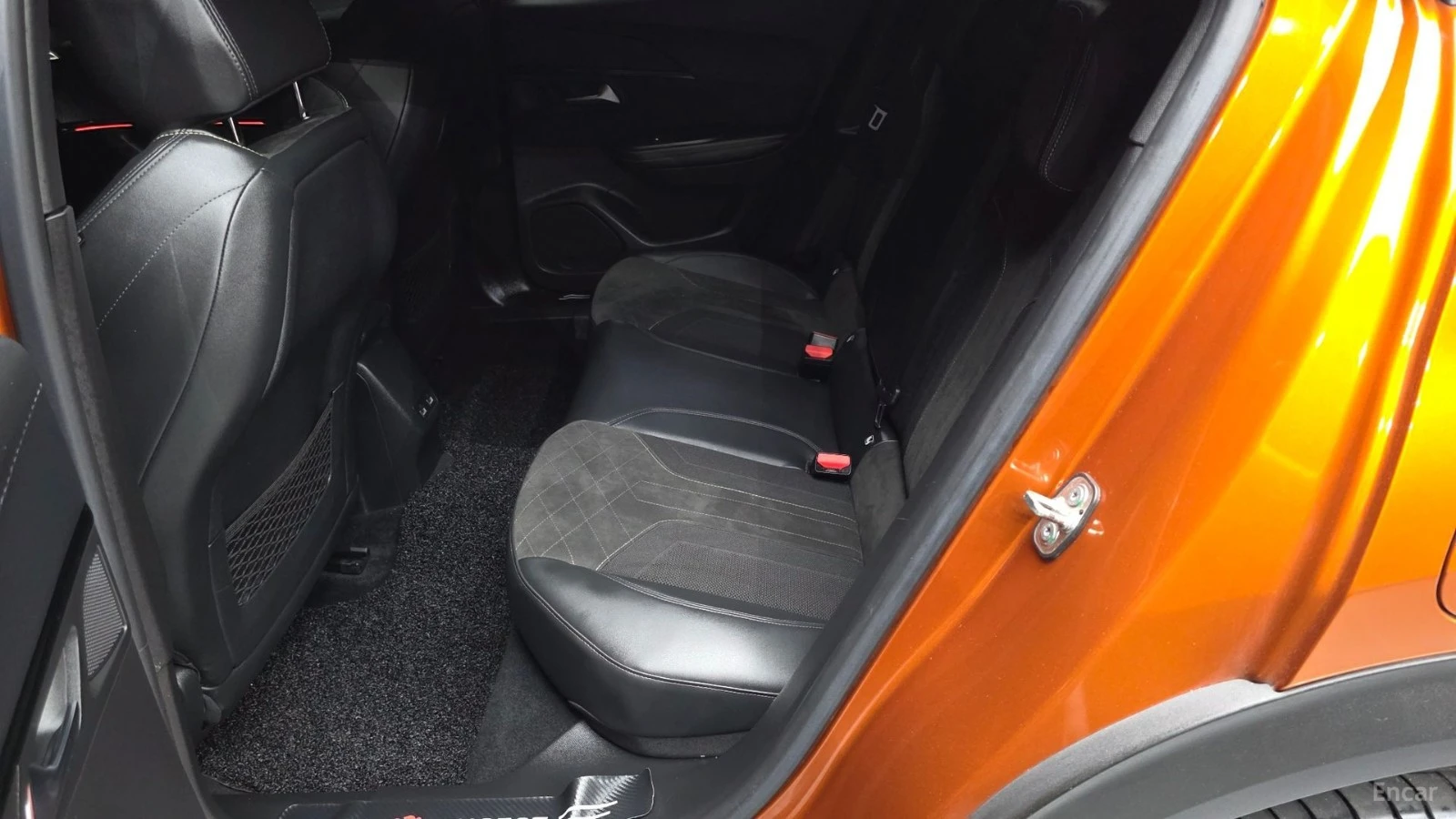 Peugeot 2008 GT LINE* ПЕРА* КАМЕРА* ПОДГРЕВ* ПАНО, снимка 12 - Автомобили и джипове - 55615473