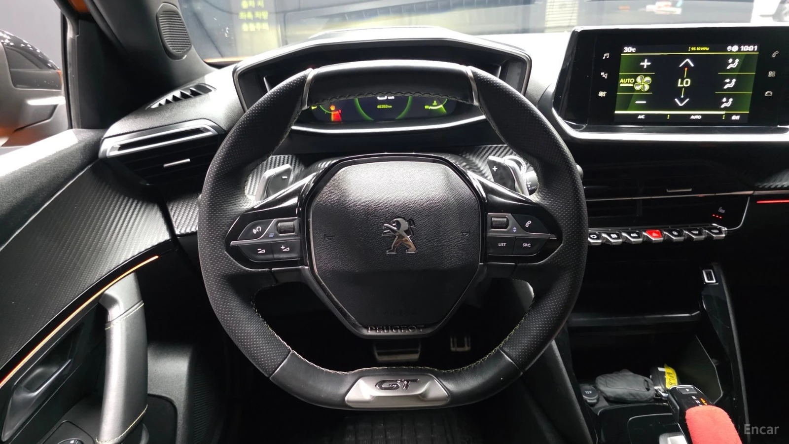 Peugeot 2008 GT LINE* ПЕРА* КАМЕРА* ПОДГРЕВ* ПАНО, снимка 13 - Автомобили и джипове - 55615473