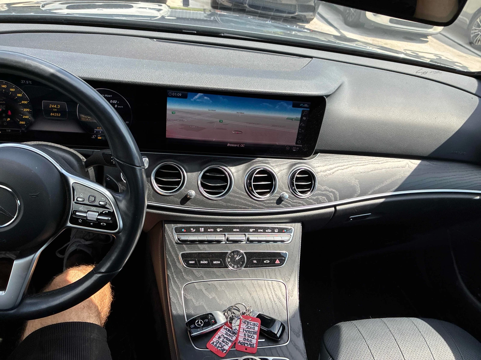 Mercedes-Benz E 300 CARFAX / 360 / DISTRONIC / BURMESTER  | Mobile.bg � ����������� 9