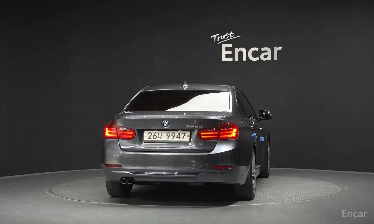 BMW 325 d Sport| HUD| PANO| ПАМЕТ| АМБИЕНТ| 2 КЛЮЧА, снимка 4 - Автомобили и джипове - 56105287
