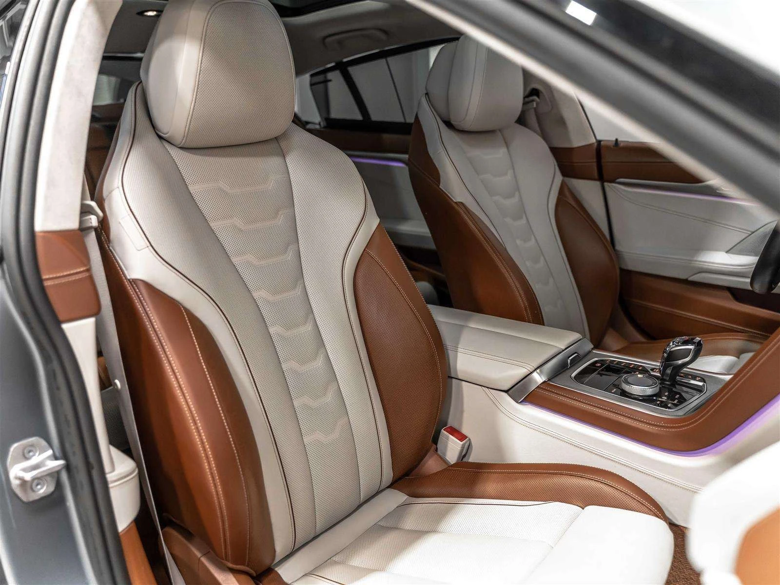 BMW 850 * M850i M850i xDrive| Gran Coupe| Individual| M Ca, снимка 11 - Автомобили и джипове - 56132647