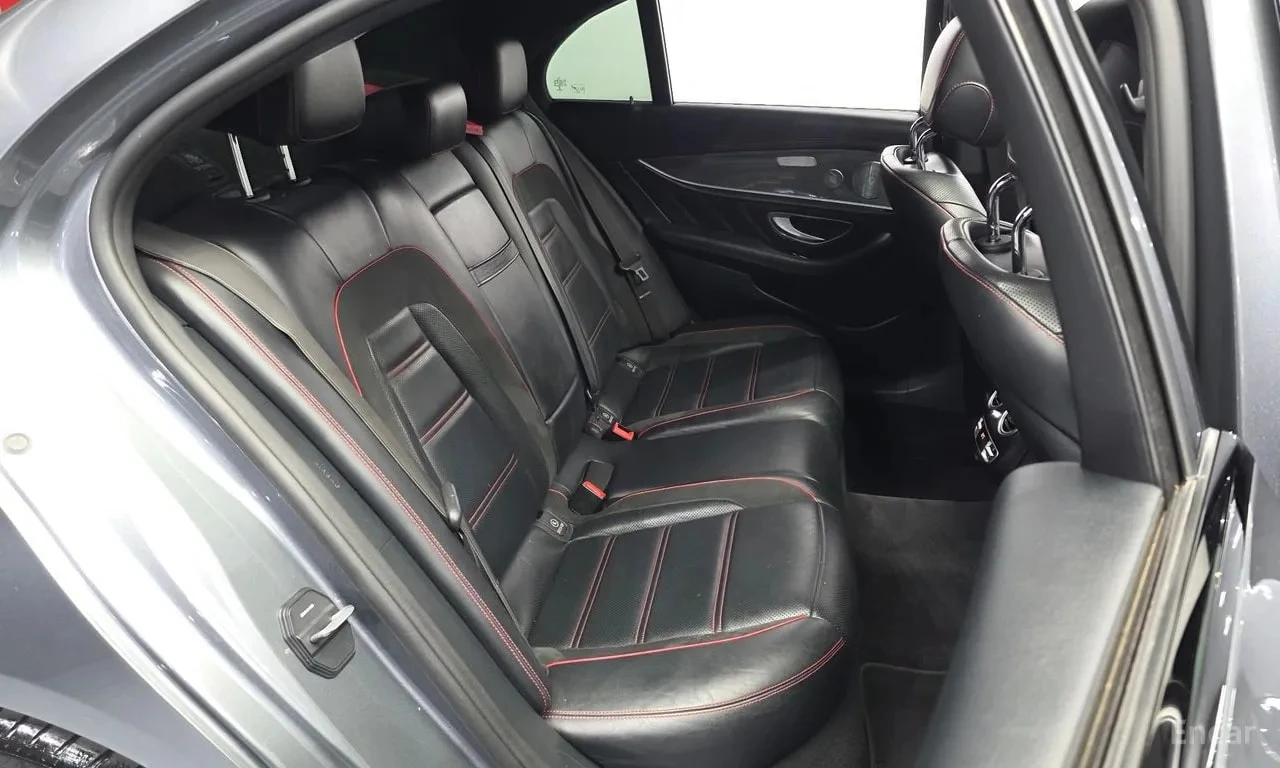 Mercedes-Benz E 43 AMG * HEAD UP* МАСАЖИ* ОБДУХВАНЕ* ФИКСИРАНА ЦЕНА* , снимка 12 - Автомобили и джипове - 56132950