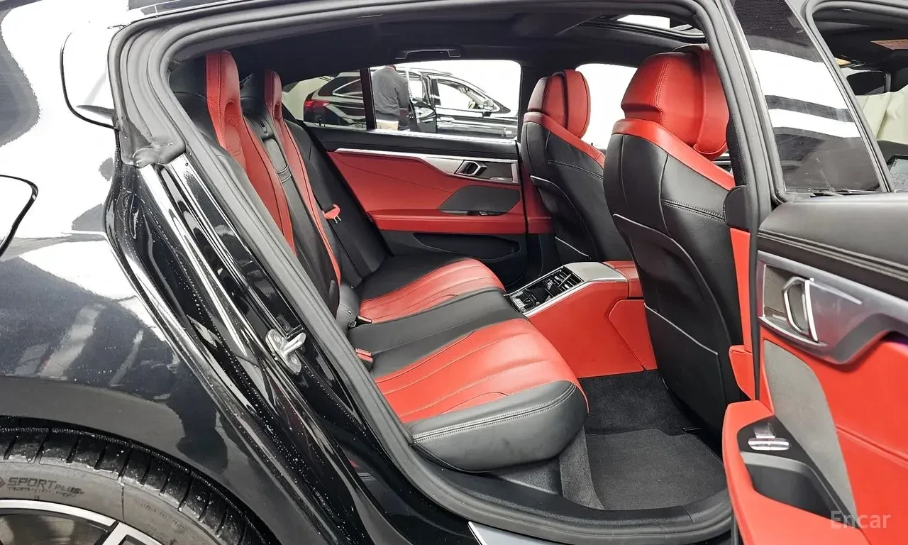 BMW 840 40i* M* SPORT* XDRIVE* LASER* ОБДУХВАНЕ* ДИСТРОНИК, снимка 15 - Автомобили и джипове - 56243488