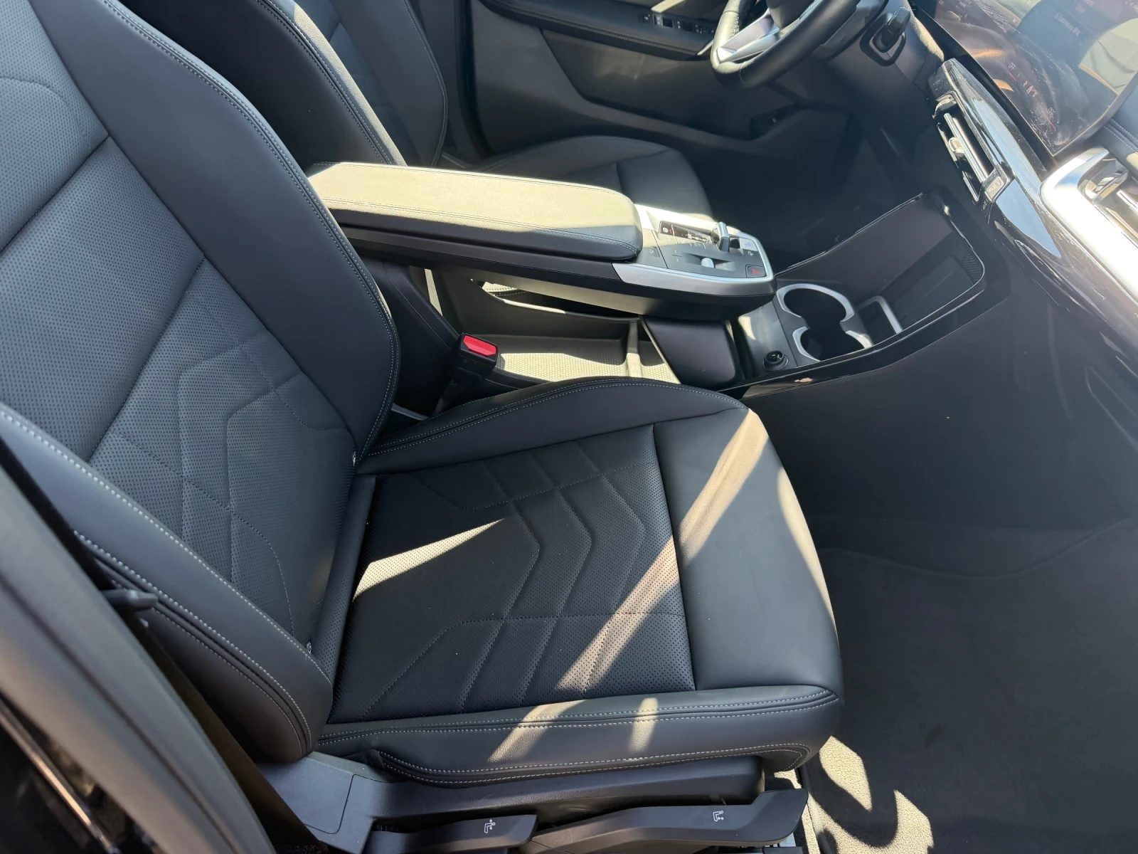 BMW iX1 eDrive20| �������� !!!| xLINE| LED | Mobile.bg � ����������� 12
