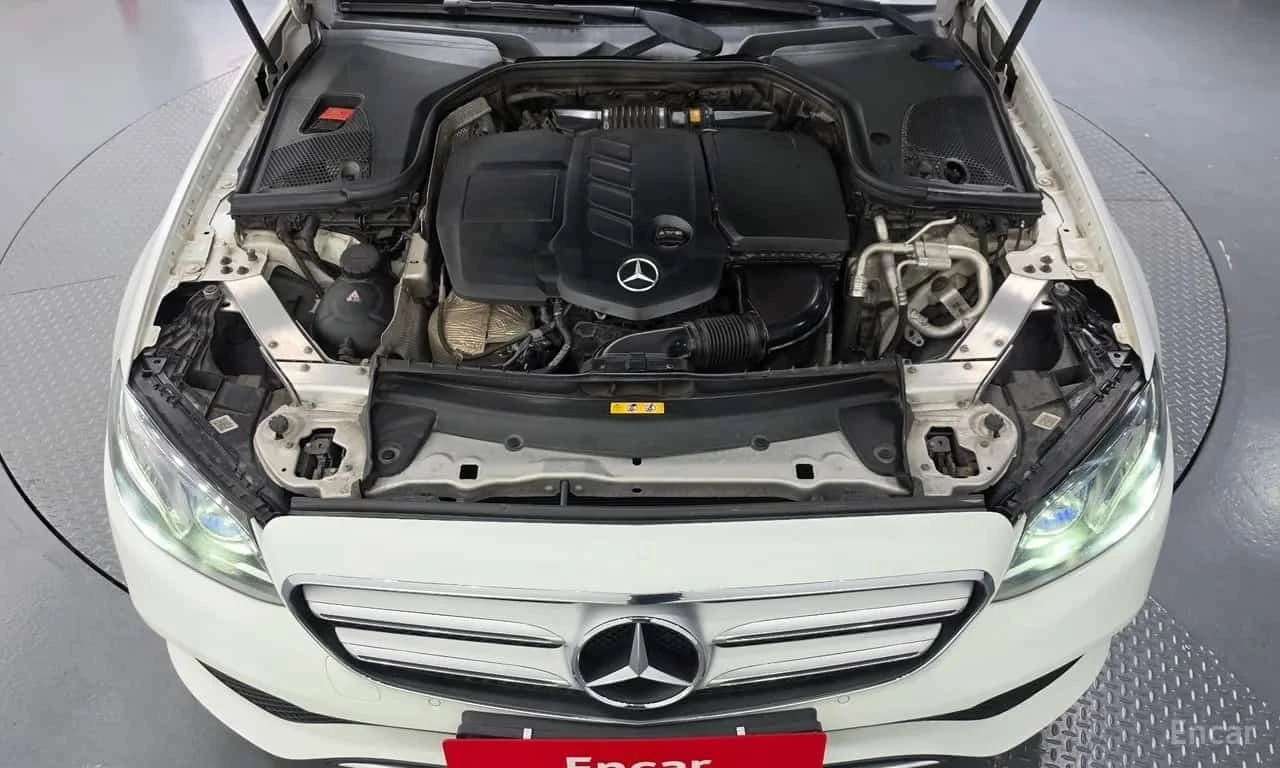 Mercedes-Benz E 220 d * BURMSTER* HEAD-UP DISPLAY* �������*  | Mobile.bg � ����������� 6