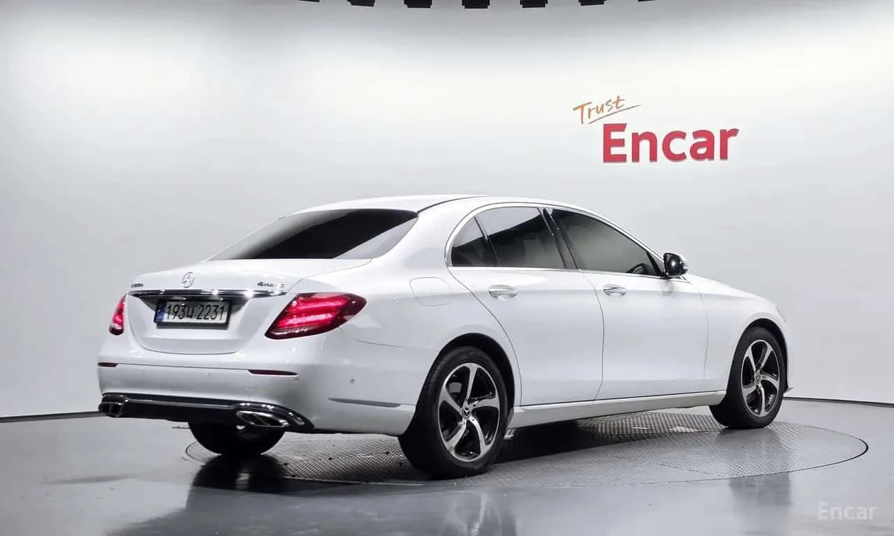 Mercedes-Benz E 220 d * BURMSTER* HEAD-UP DISPLAY* �������*  | Mobile.bg � ����������� 2