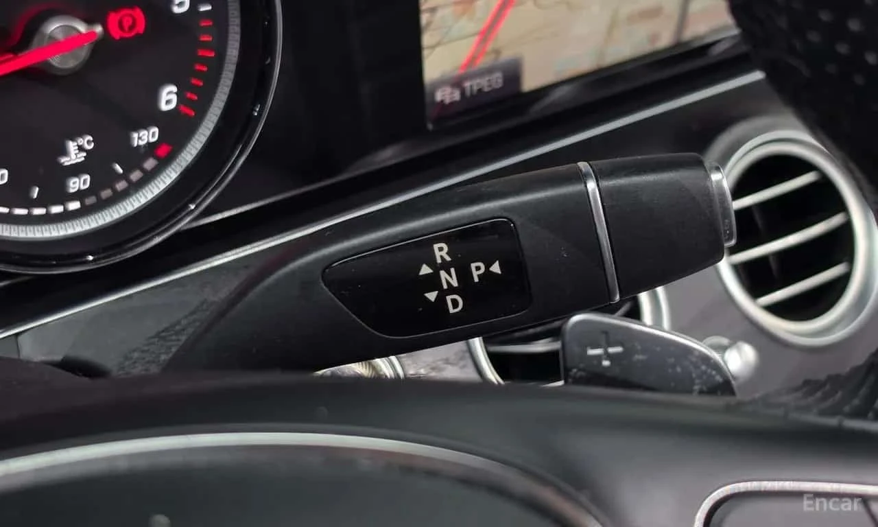 Mercedes-Benz E 220 d * BURMSTER* HEAD-UP DISPLAY* �������*  | Mobile.bg � ����������� 9