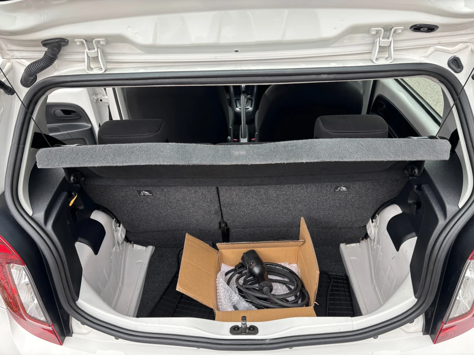 Skoda Citigo e-iV 36.8 kWh, снимка 14 - Автомобили и джипове - 56705365