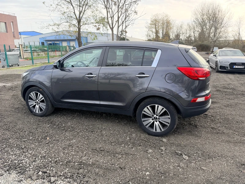 Kia Sportage 1, 7 2wd Premium, снимка 7 - Автомобили и джипове - 52512827