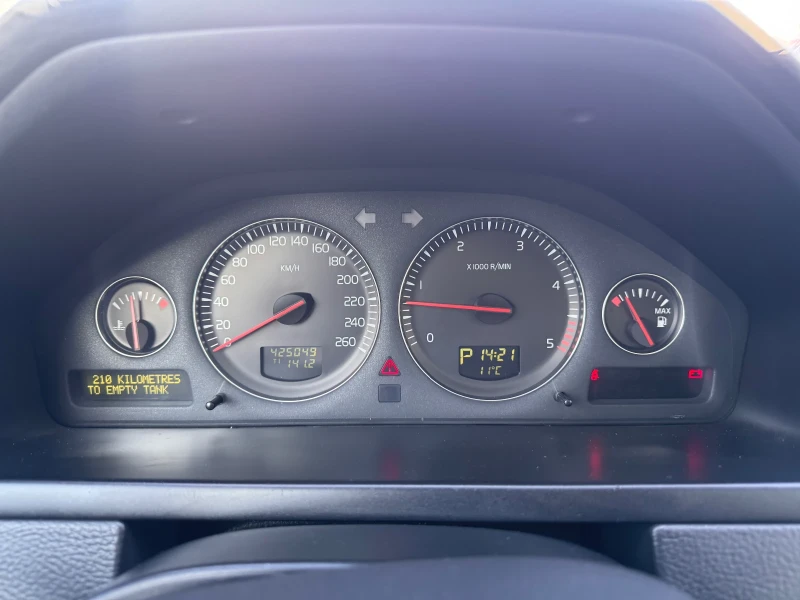 Volvo Xc90 6+ 1, снимка 8 - Автомобили и джипове - 52828299