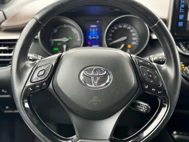 Toyota C-HR 1.8 HYBRID 122kc. , снимка 14 - Автомобили и джипове - 53178873