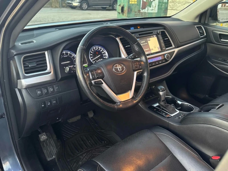Toyota Highlander Limited * CARFAX * 360 КАМЕРИ* ПОДГРЕВИ, снимка 7 - Автомобили и джипове - 53375915