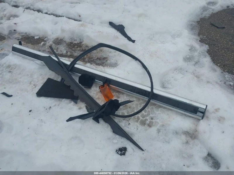 Hummer H2 6.0L V-8 316HP 4X4 Drive, снимка 4 - Автомобили и джипове - 53564297