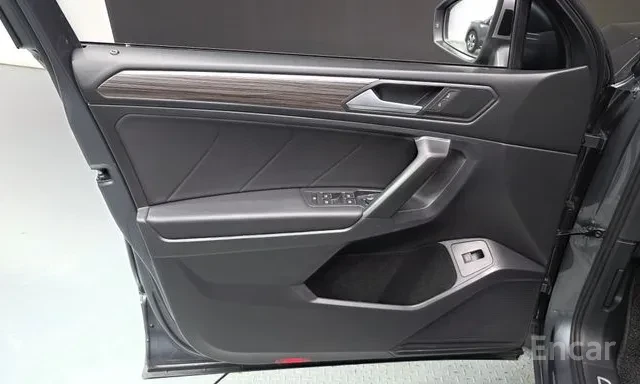 VW Tiguan Allspace 2.0 TSI Prestige* 360* HUD* ����� | Mobile.bg � ����������� 13
