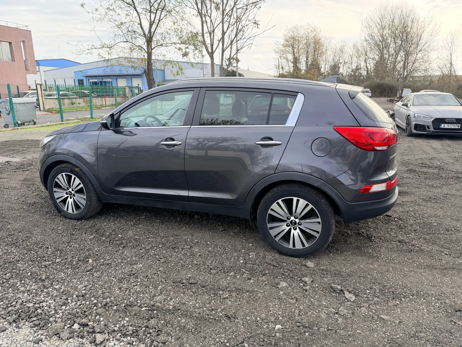Kia Sportage 1, 7 2wd Premium - изображение 7
