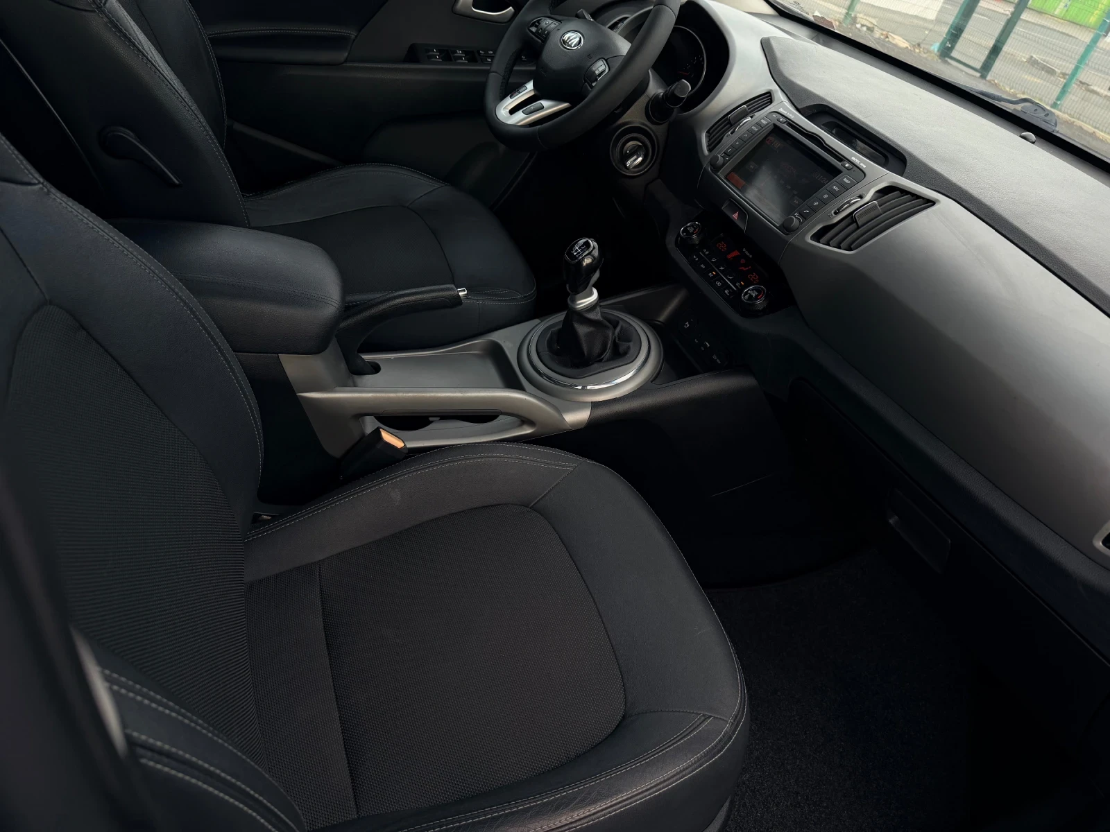 Kia Sportage 1, 7 2wd Premium | Mobile.bg � ����������� 13