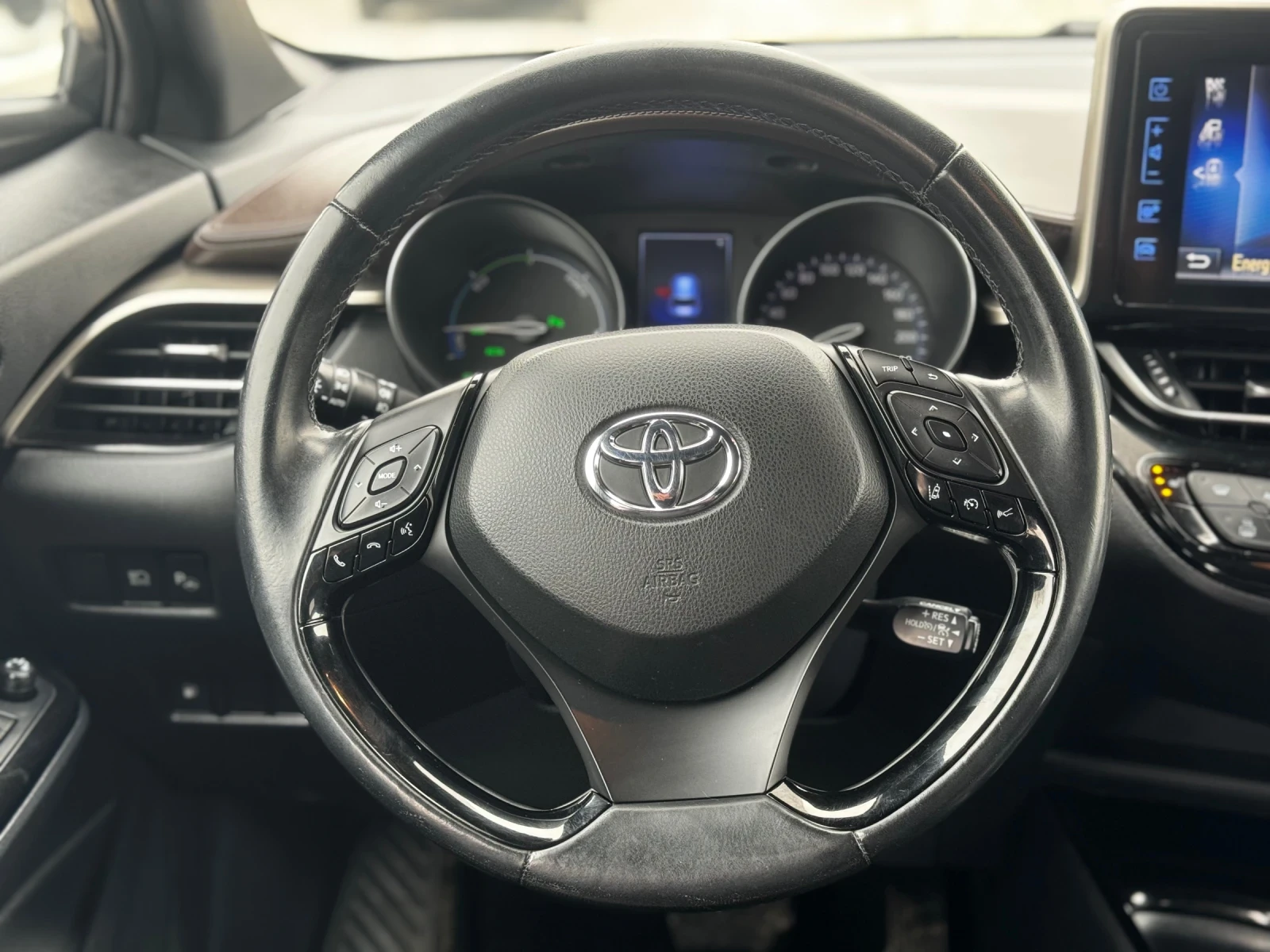 Toyota C-HR 1.8 HYBRID 122kc.  | Mobile.bg � ����������� 17
