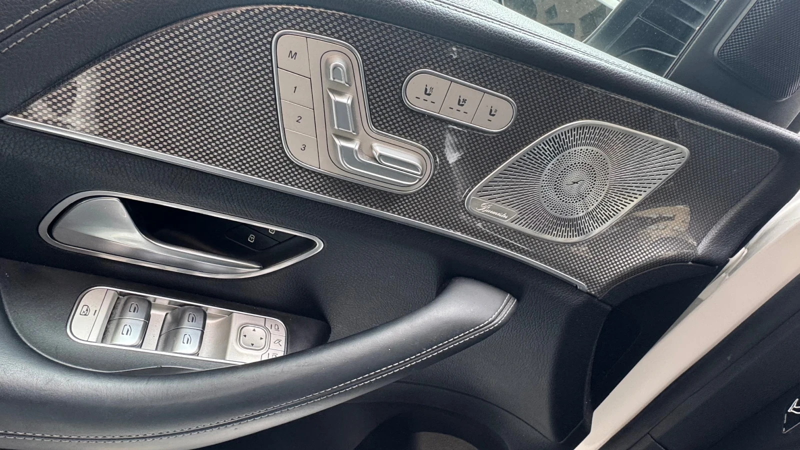 Mercedes-Benz GLE 53 4MATIC, снимка 10 - Автомобили и джипове - 54384340