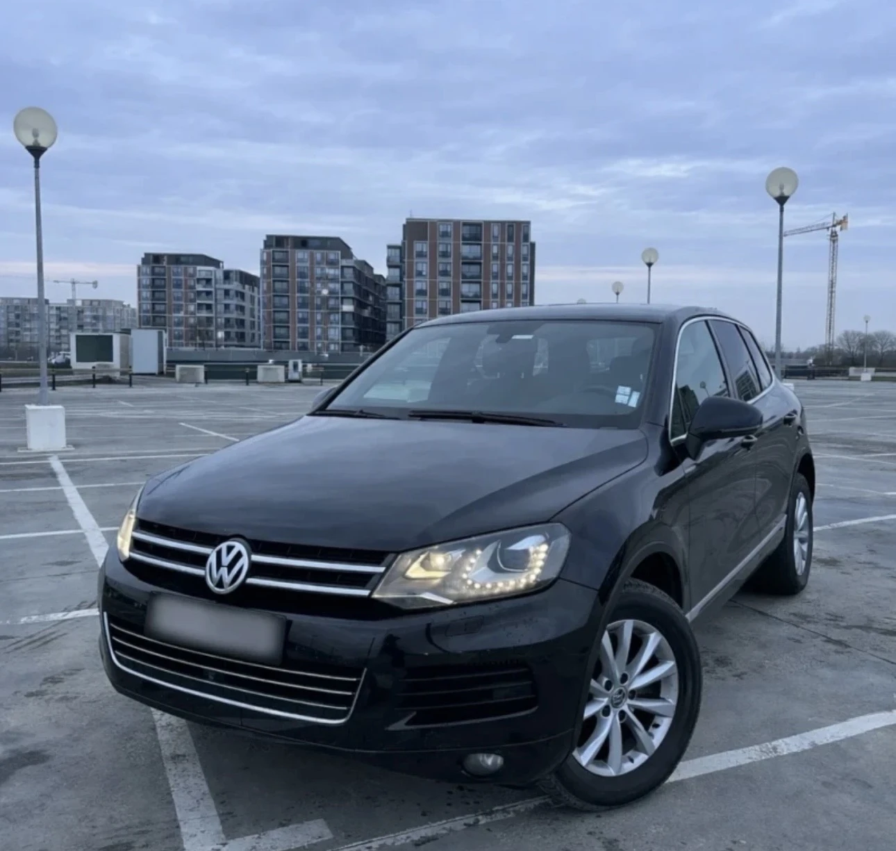 VW Touareg 4.2 TDI V8, снимка 2 - Автомобили и джипове - 54455263