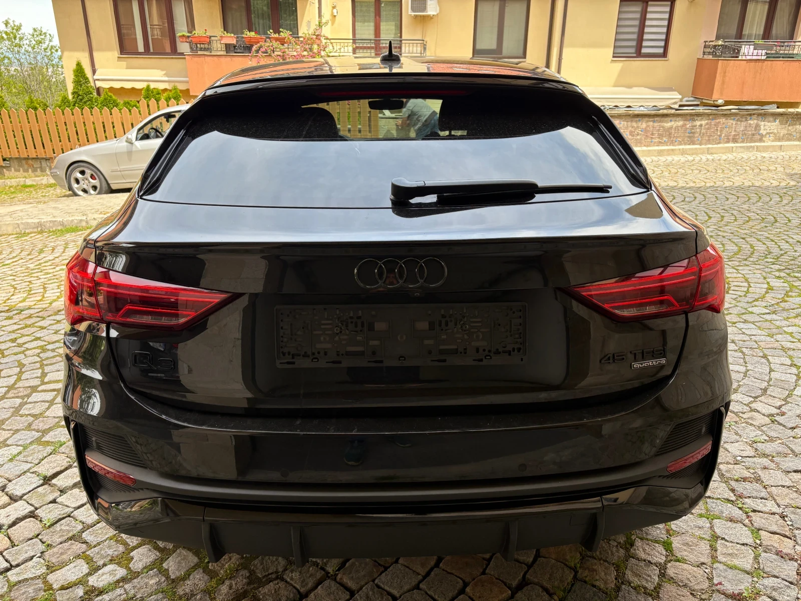Audi Q3 45 Sportback Bang & Olufsen 4x4, снимка 2 - Автомобили и джипове - 54604978