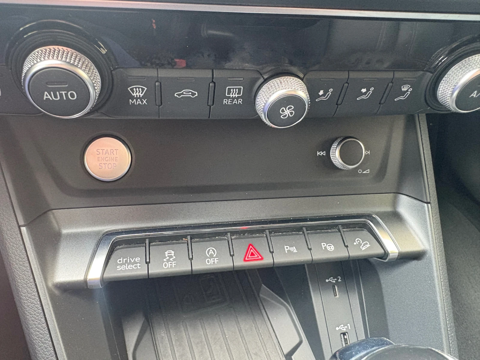 Audi Q3 45 Sportback Bang & Olufsen 4x4, снимка 7 - Автомобили и джипове - 54604978