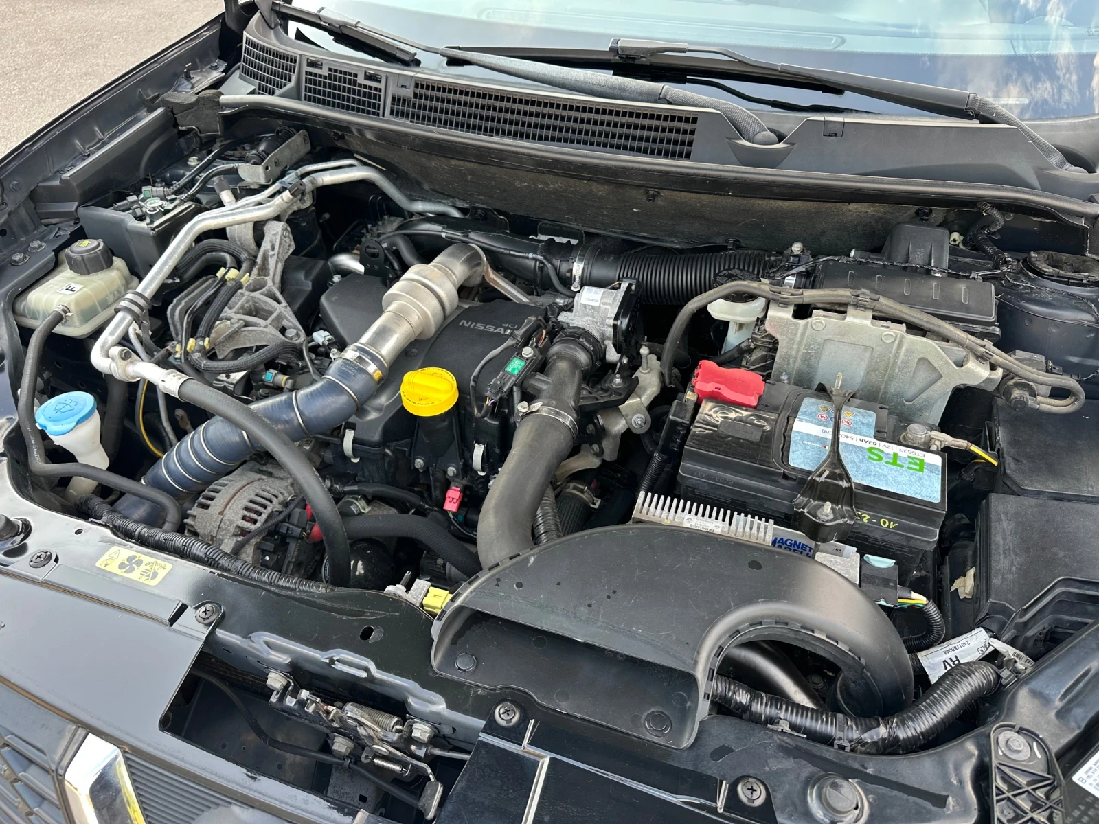 Nissan Qashqai 1.5DCI Facelift, снимка 16 - Автомобили и джипове - 56179356