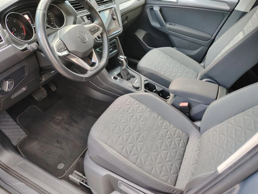 VW Tiguan 4х4-DSG-FACE-2.0TDi-150кс-FULL-БЕЗУПРЕЧЕН, снимка 13 - Автомобили и джипове - 55002452