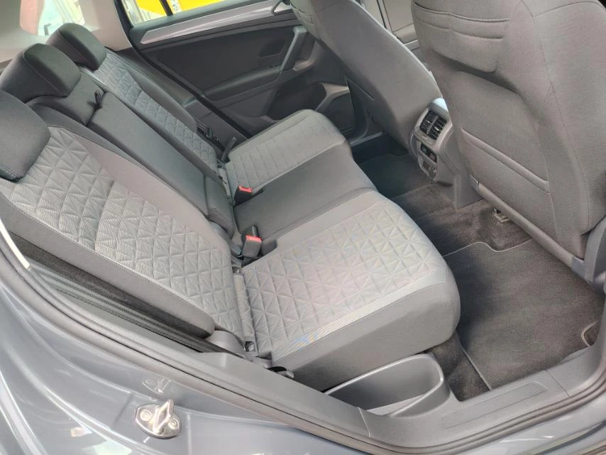 VW Tiguan 4х4-DSG-FACE-2.0TDi-150кс-FULL-БЕЗУПРЕЧЕН, снимка 15 - Автомобили и джипове - 55002452