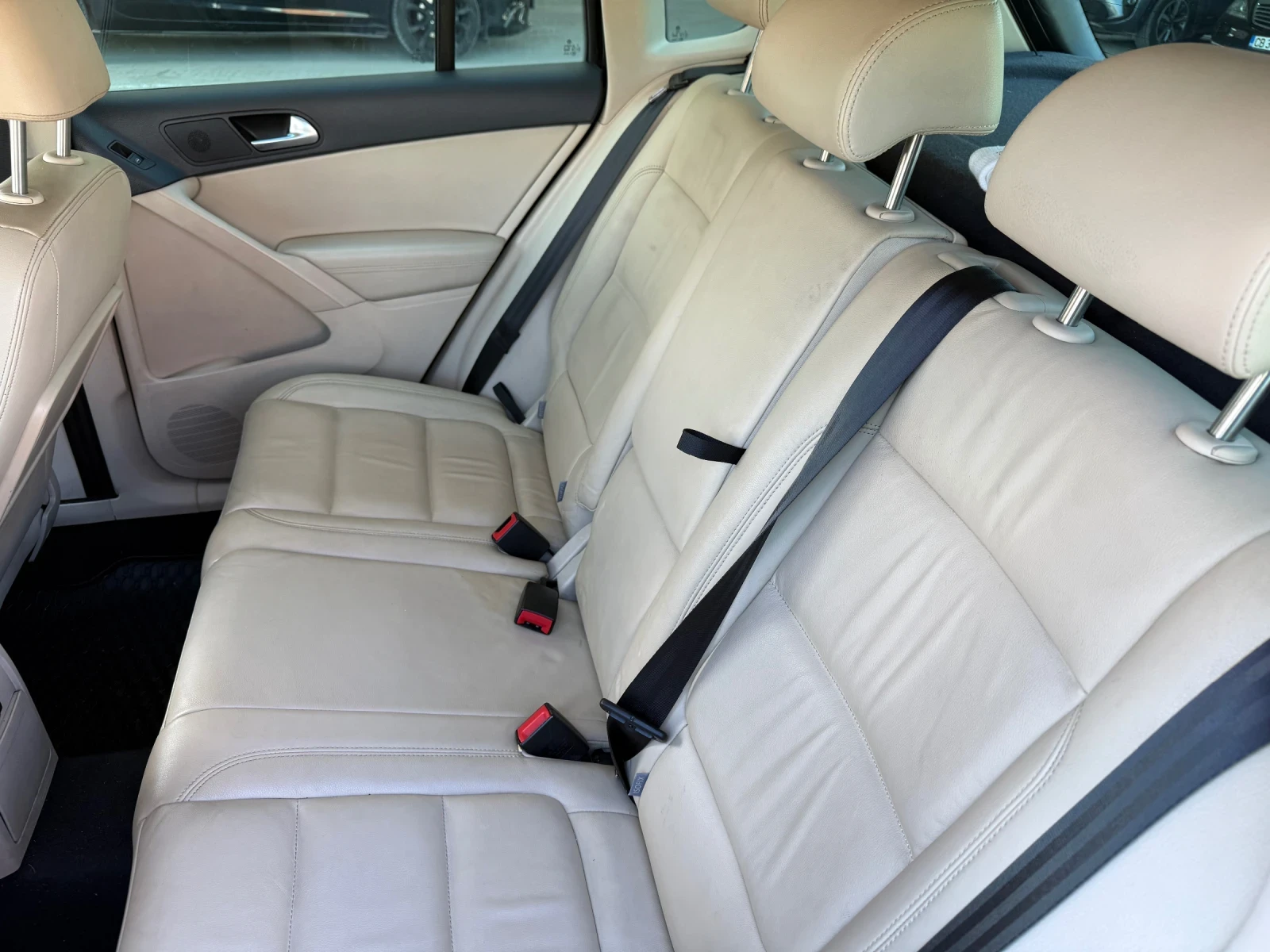 VW Tiguan, снимка 4 - Автомобили и джипове - 55160748