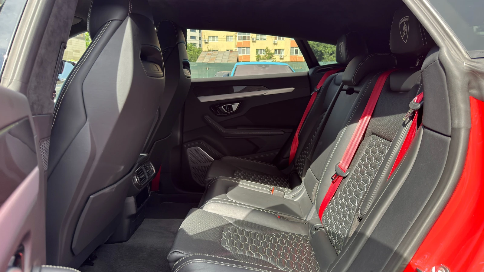 Lamborghini Urus FULL * НАЛИЧЕН* , снимка 11 - Автомобили и джипове - 56107763