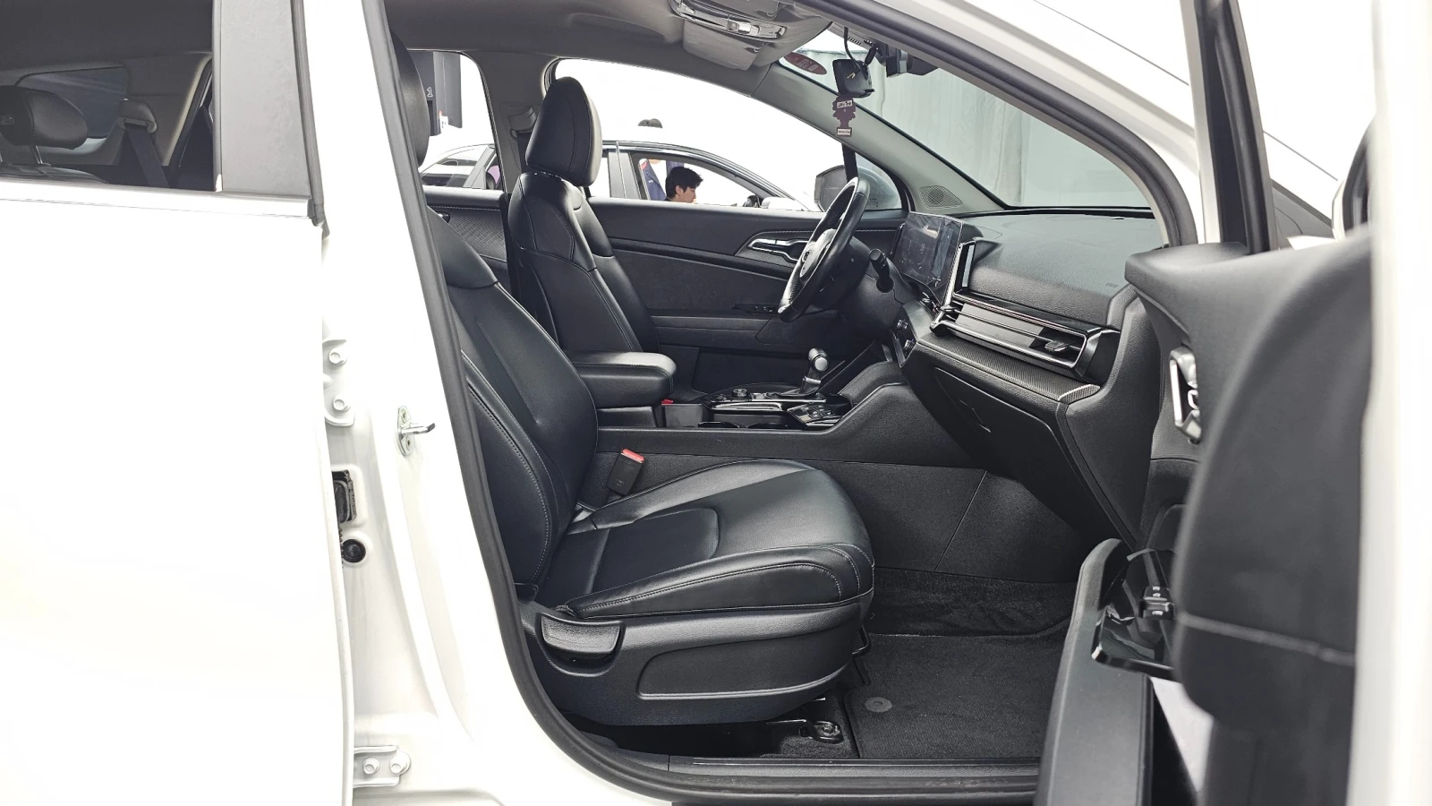 Kia Sportage Diesel 2.0 2WD Prestige, снимка 11 - Автомобили и джипове - 56175697