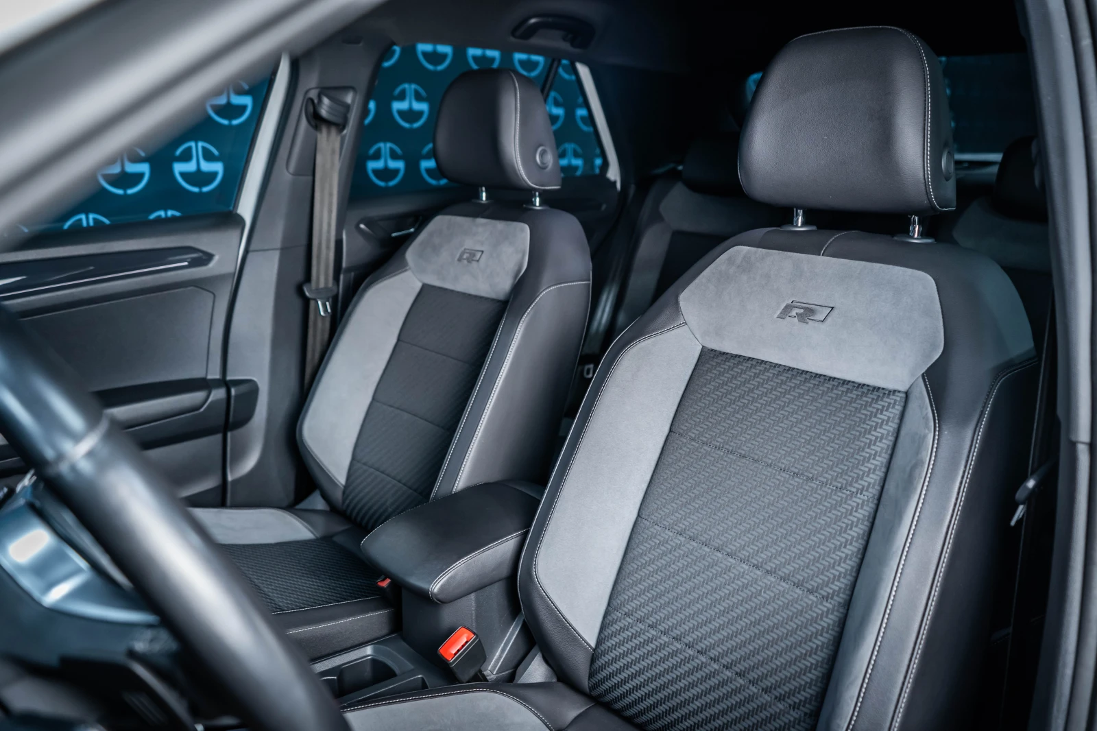 VW T-Roc 2.0 TDI, 4x4, DSG, снимка 12 - Автомобили и джипове - 56272185