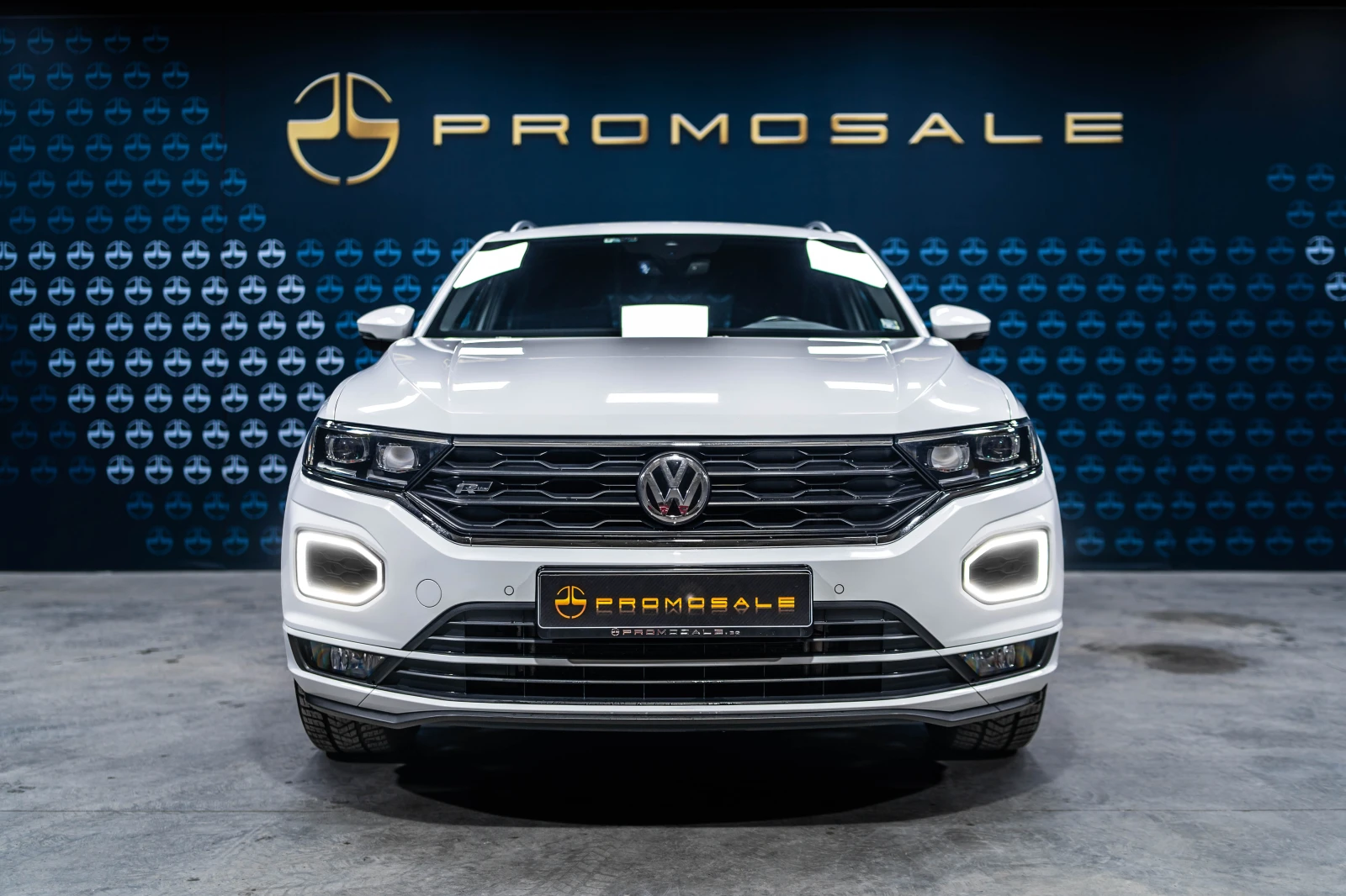 VW T-Roc 2.0 TDI, 4x4, DSG, снимка 2 - Автомобили и джипове - 56272185