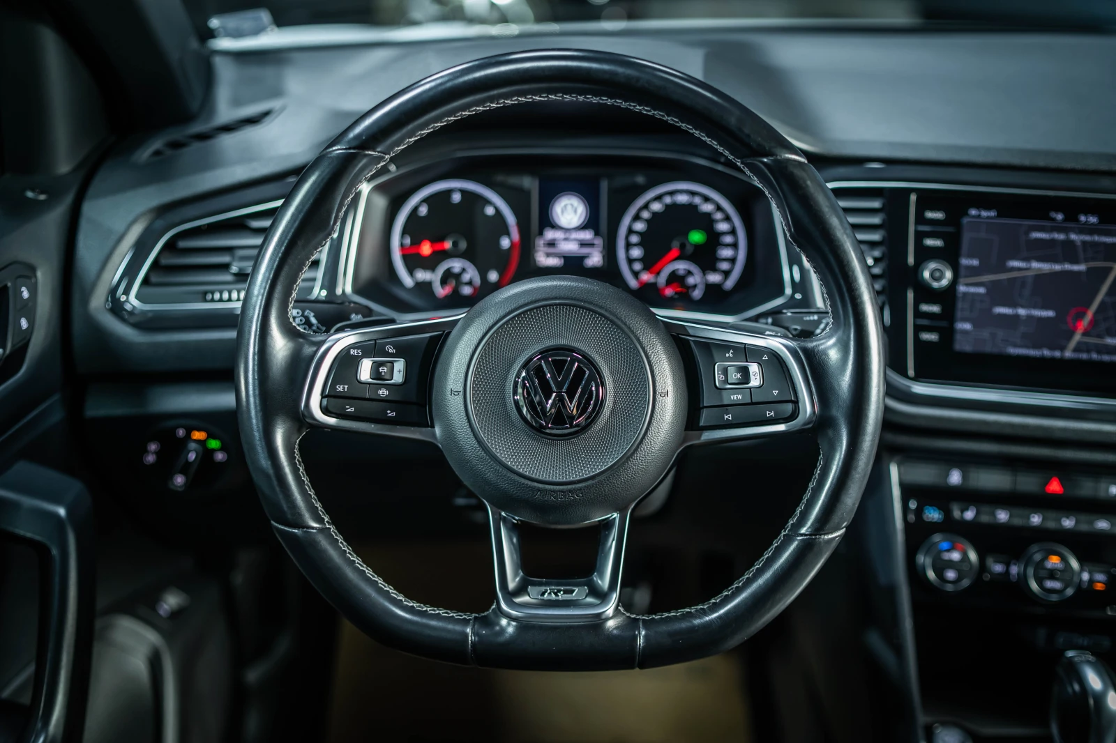 VW T-Roc 2.0 TDI, 4x4, DSG, снимка 11 - Автомобили и джипове - 56272185