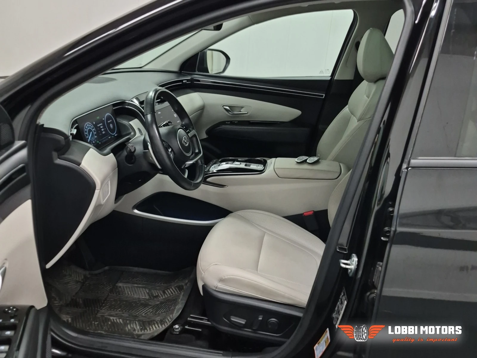 Hyundai Tucson, снимка 3 - Автомобили и джипове - 56297358