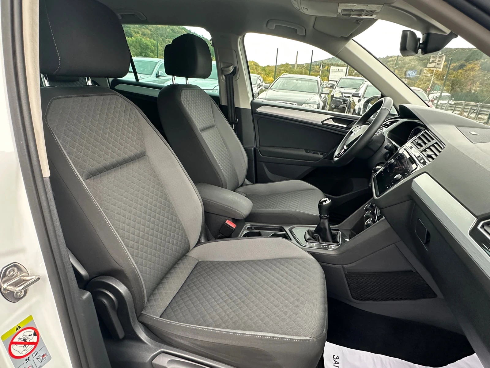 VW Tiguan R-LINE-CARPLAY-LANE ASSIST-DIGITAL-LED-NAVI | Mobile.bg � ����������� 16