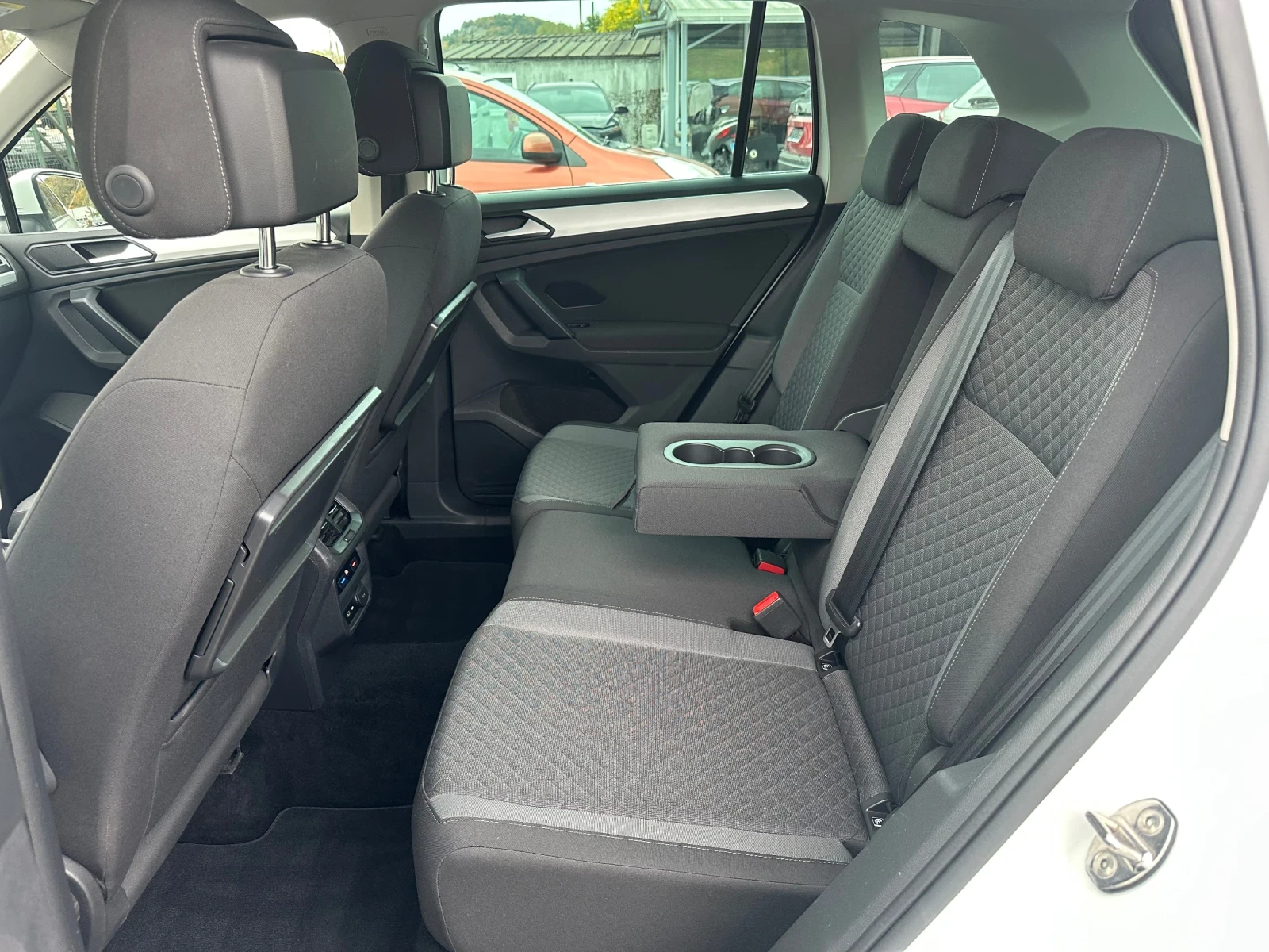 VW Tiguan R-LINE-CARPLAY-LANE ASSIST-DIGITAL-LED-NAVI | Mobile.bg � ����������� 12