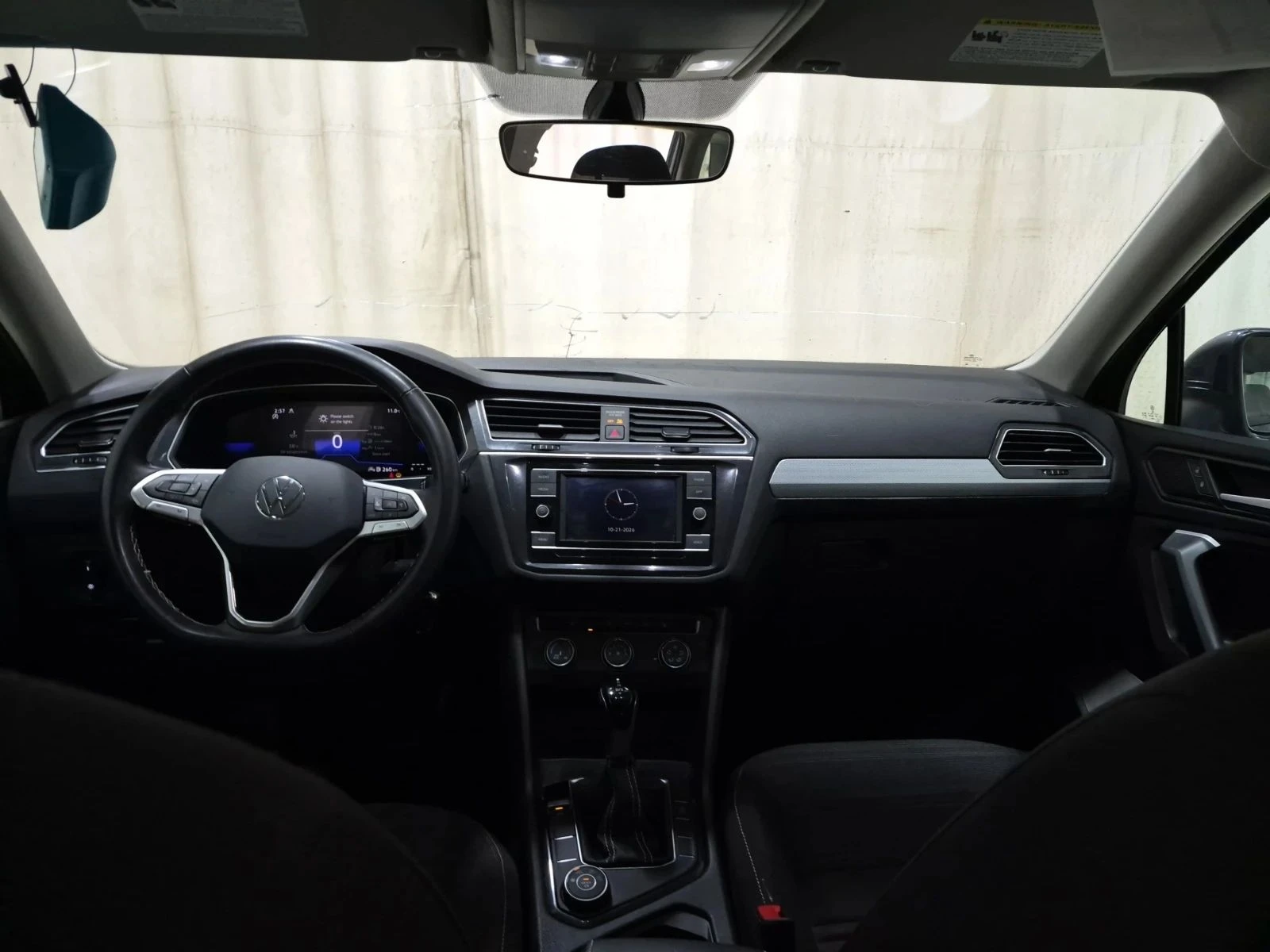 VW Tiguan, снимка 10 - Автомобили и джипове - 56688543