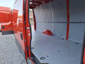 Iveco Daily МАКСИ* HI-MATIC* КЛИМА* LED* Германия , снимка 13 - Бусове и автобуси - 52916172