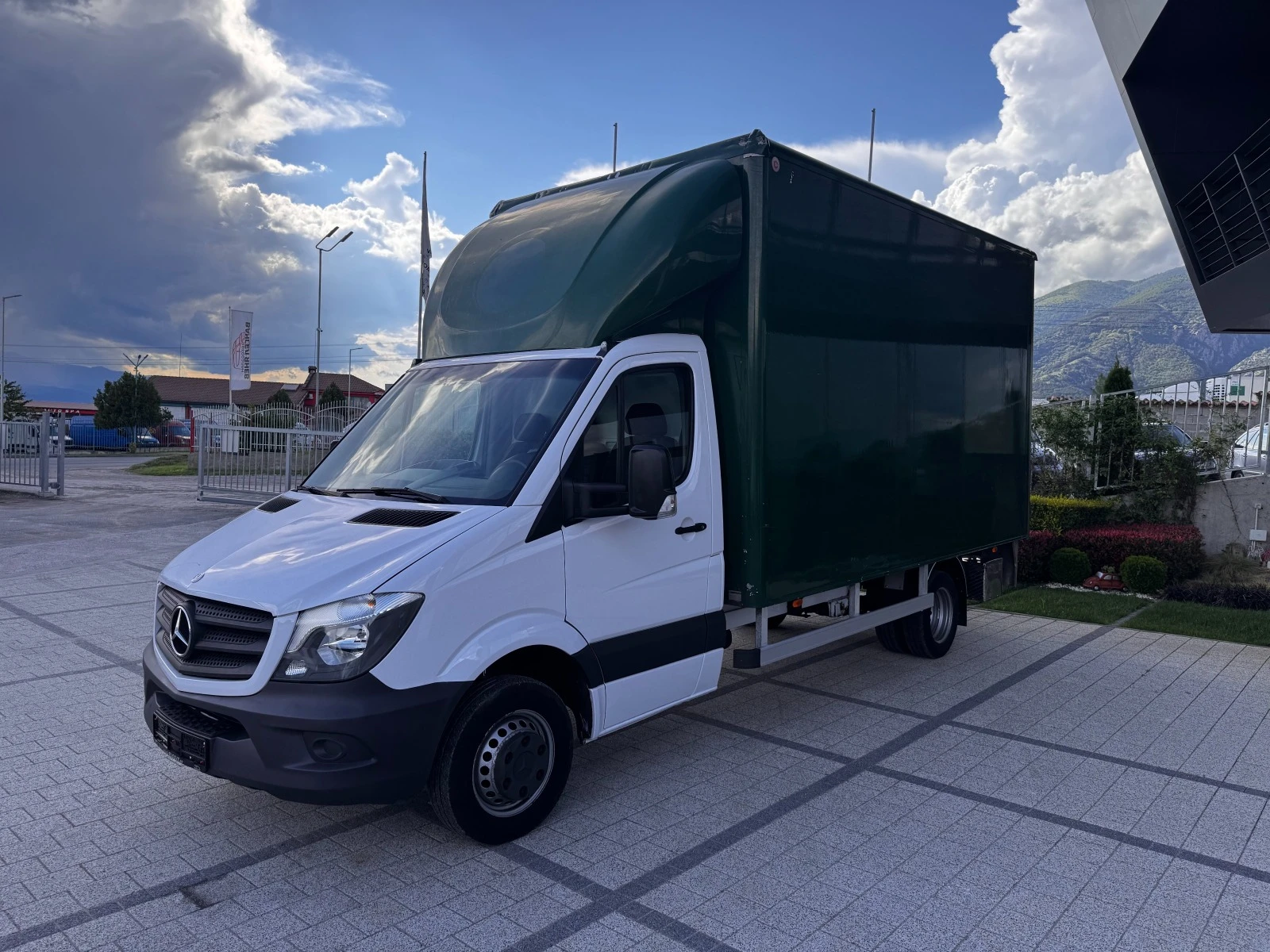 Mercedes-Benz Sprinter 519 CDI Падащ борд Клима 4.30м. Euro 6  - изображение 2